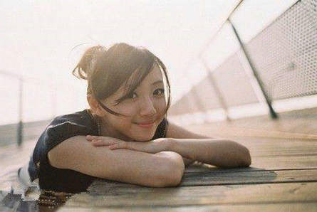 不要再提那些所谓的爱情_经典个性的伤感QQ签名