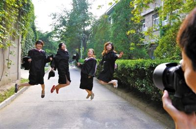 关于无聊的qq个性签名女生 无聊的时候最喜欢做的事就是发呆