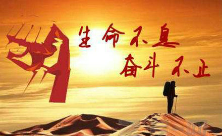因为想要的爱情太过于完美，所以，我们只能微笑着说分手。